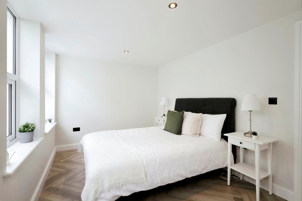 Additional image 4 of Grande Views, 25 Burlington Place, Eastbourne