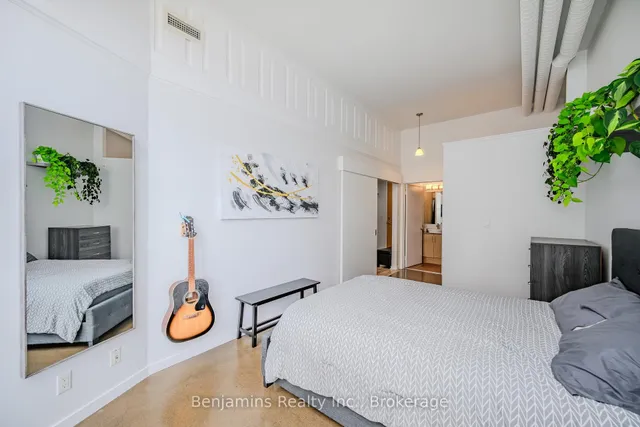 Additional image 18 of 410 King St Unit 609