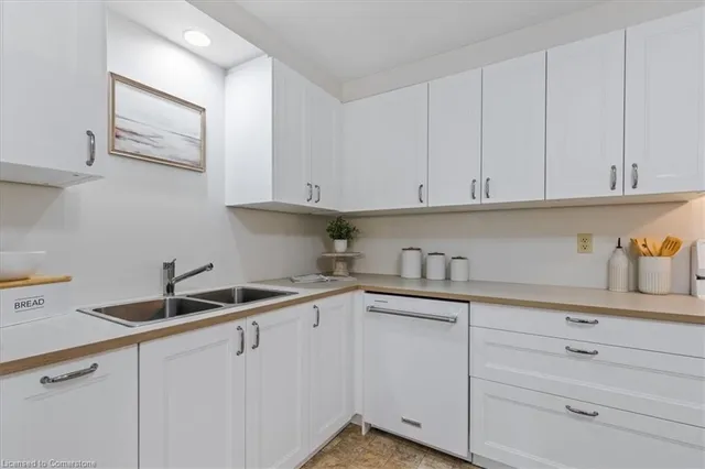 Additional image 21 of 250 Kingswood Dr Unit 12