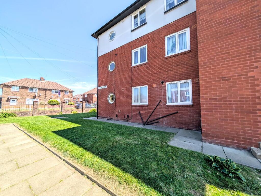Additional image 6 of Flat , Highfield Court, Farnworth, Bolton