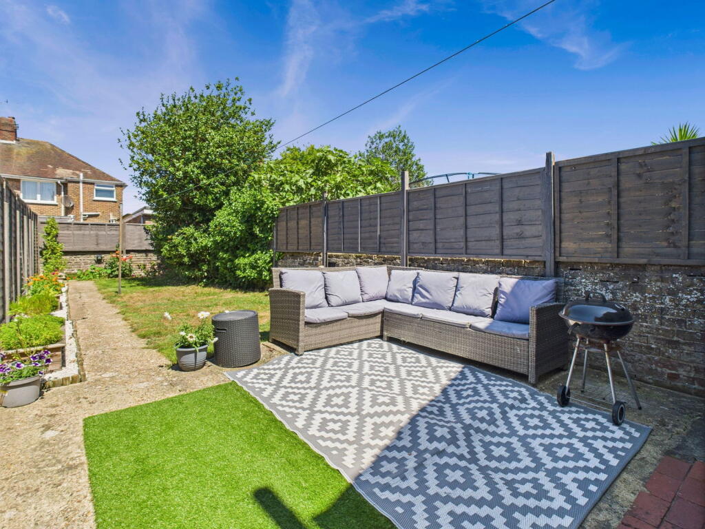 Additional image 14 of Becket Road, Worthing, BN14 7EY