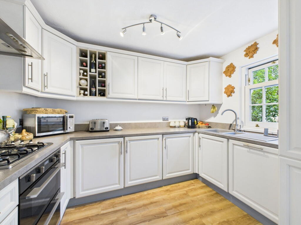 Additional image 24 of High Street, Tarring, Worthing, BN14
