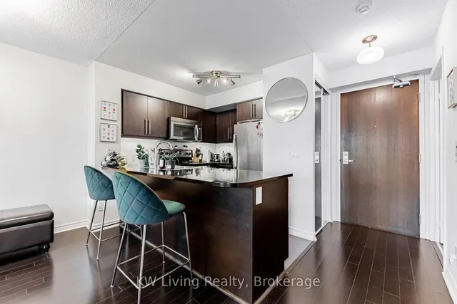 Additional image 5 of 19 Grand Trunk Cres Unit #3903