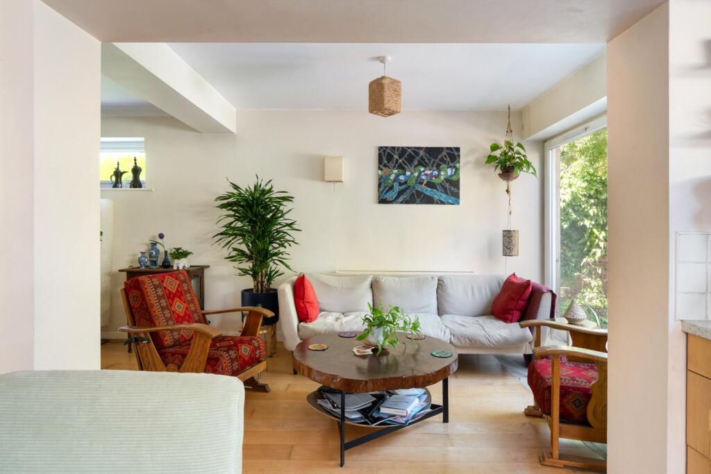 Additional image 8 of The Avenue, West Moors, Ferndown, Dorset, BH22