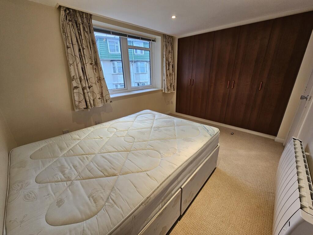 Additional image 5 of Russell Cotes Road, Bournemouth