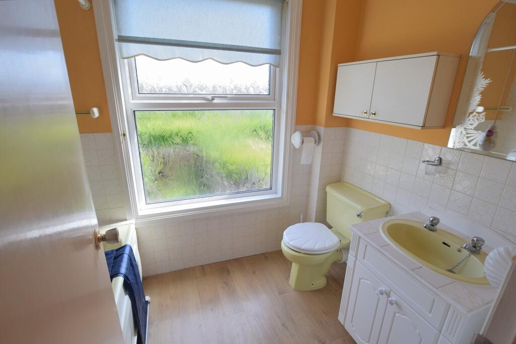 Additional image 11 of Royston Place, Barton On Sea, New Milton, Hampshire. BH25 7AJ