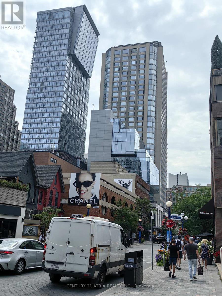 605 - 155 YORKVILLE AVENUE|Toronto (Annex), Ontario M5R0B4