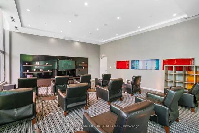 Additional image 19 of 38 Grenville St Unit 2801