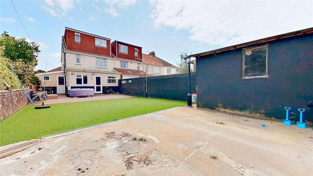 Additional image 15 of Orchard Avenue, Lancing, West Sussex, BN15