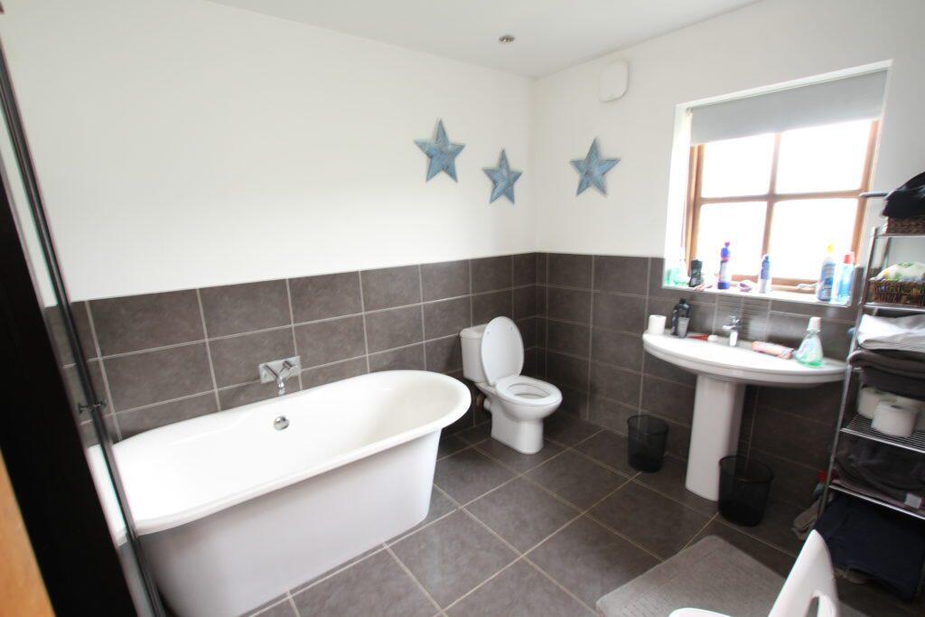Additional image 6 of 6 bedroom house to let – New Laithe, Station Road, Crosshills, BD20 7DT