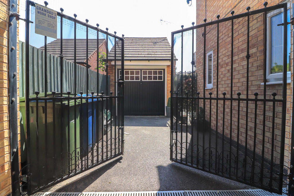 Additional image 30 of Field Close, Kettlebrook