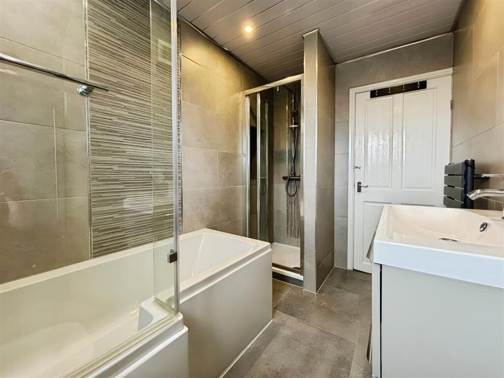 Additional image 21 of Duchy Avenue, Bradford, BD9 5ND