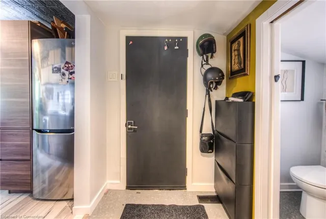 Additional image 28 of 102 Spadina Rd