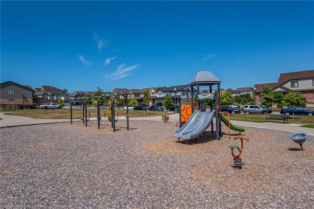 Additional image 40 of 70 Willowrun Dr Unit H 3