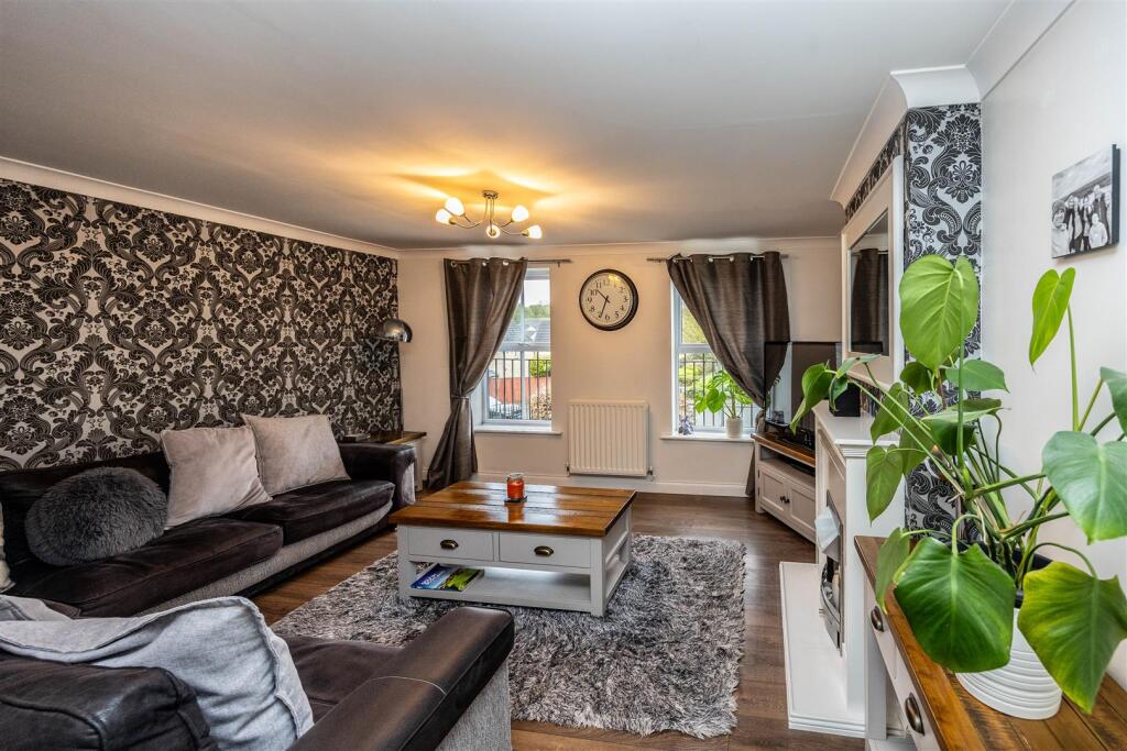 Additional image 32 of Yateholm Drive, Bradford