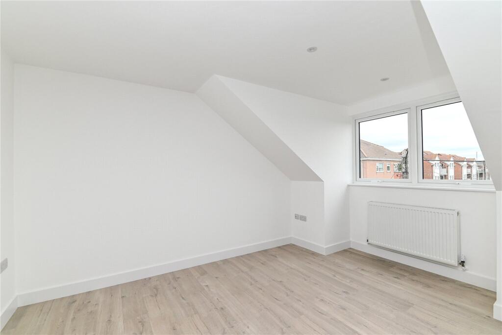 Additional image 4 of The Silvers, 54 Whitefield Road, New Milton, Hampshire, BH25