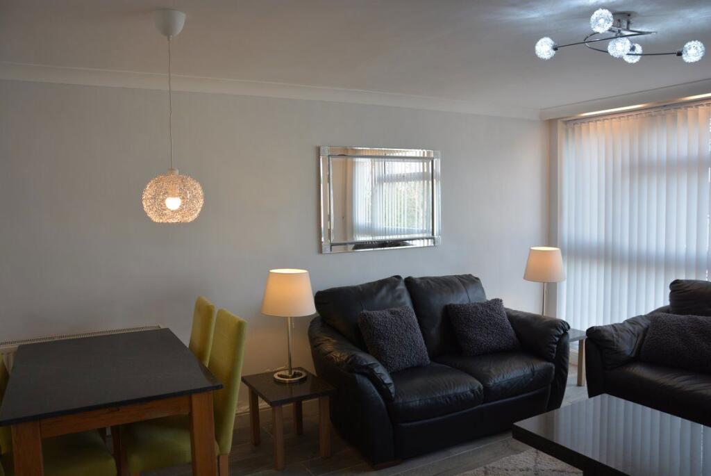 Additional image 4 of F13 Louis Court, B67