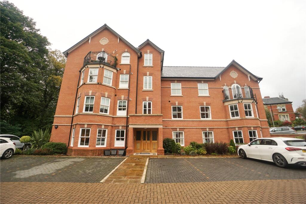 Clevelands Drive, Heaton, Bolton, BL1