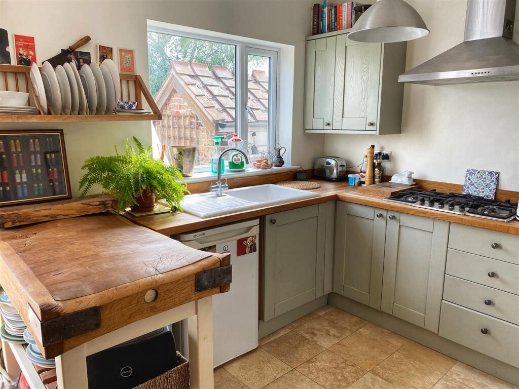 Additional image 15 of Pavilion Road, Worthing, BN14 7EP