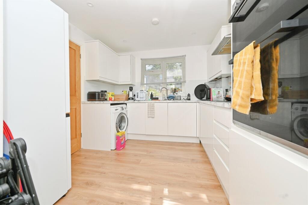 Additional image 11 of Green Acres, Welwyn Garden City