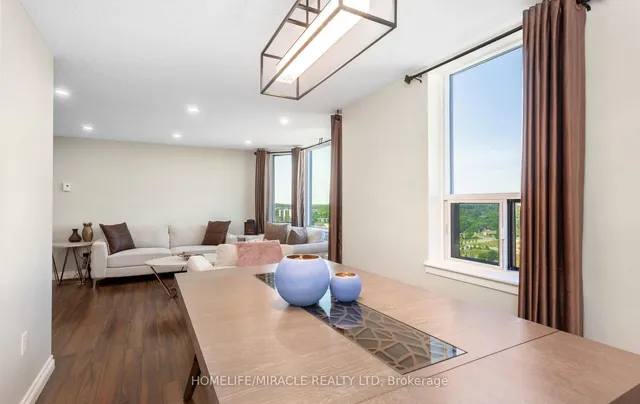 Additional image 16 of 35 Green Valley Dr Unit 1705