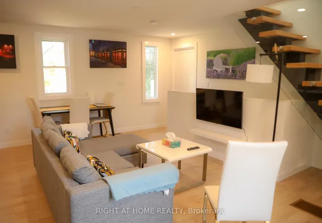 Additional image 24 of 377 Lansdowne Ave