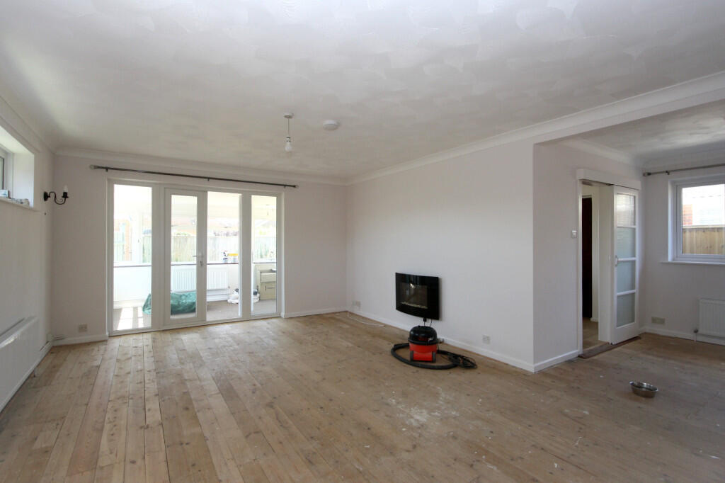 Additional image 13 of Queens Grove, New Milton, Hampshire, BH25