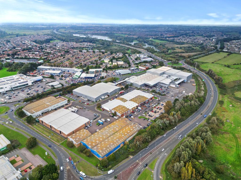 房产图片 2 - 英国东bourne高地工业区爱迪生路15号，BN23 6PT