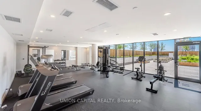 Additional image 19 of 859 The Queensway Unit 425