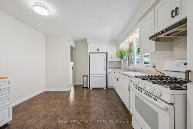 Additional image 8 of 218 Overlea Dr