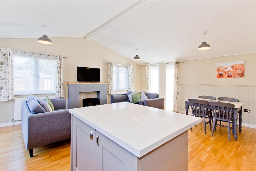 Additional image 4 of Warren Wood