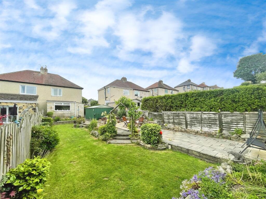 Additional image 17 of Farfield Grove, Bradford, BD6