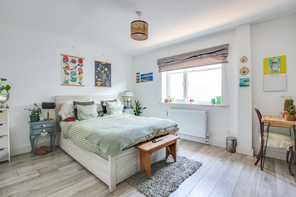 Additional image 10 of Manning Avenue, Highcliffe, Christchurch, BH23