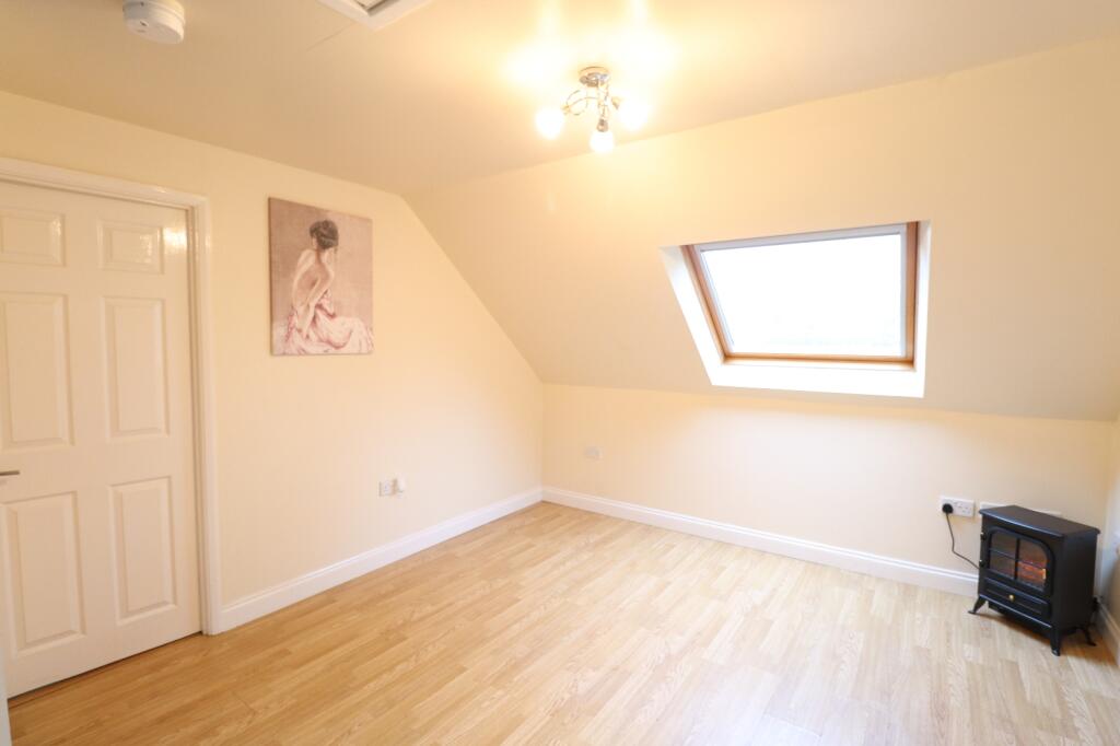 Additional image 4 of Sunny Bank Grove, Thornbury, Bradford, West Yorkshire, BD3