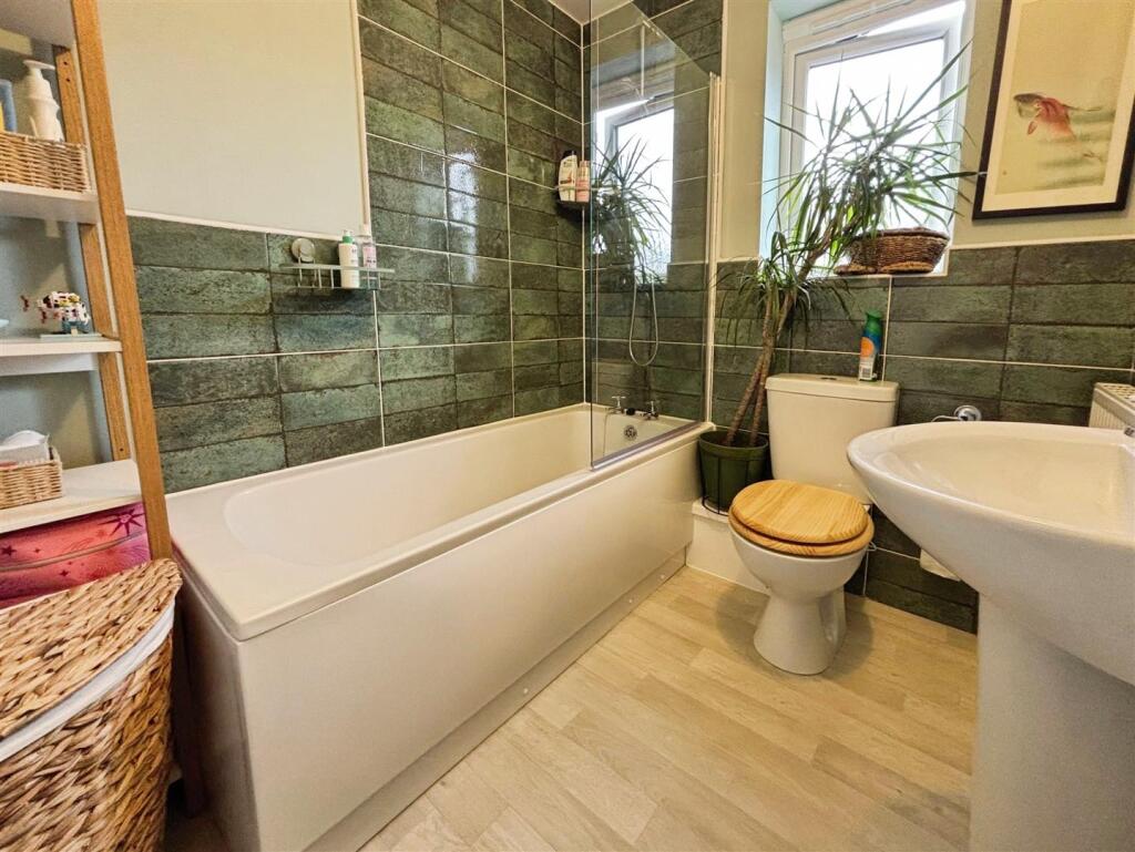 Additional image 17 of Blackthorne Close, Bradford, BD2 3DZ