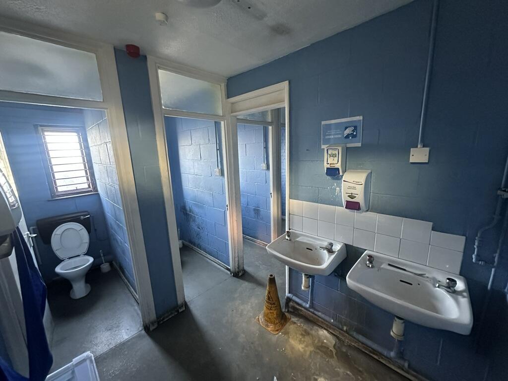 房产图片 10 - 英国东bourne高地工业区爱迪生路15号，BN23 6PT