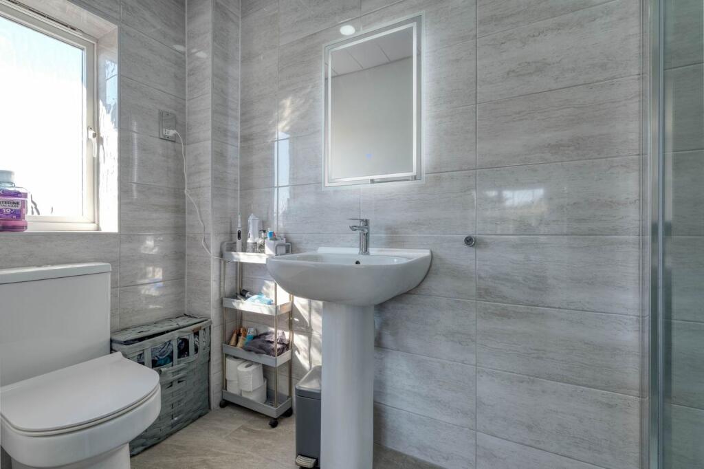 Additional image 11 of Great Hockings Lane, Webheath, B97