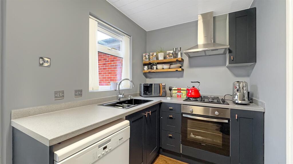 Additional image 11 of Bredy Close, Poole