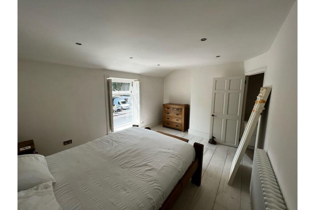 Additional image 32 of Blackburn Road, Bolton, BL7