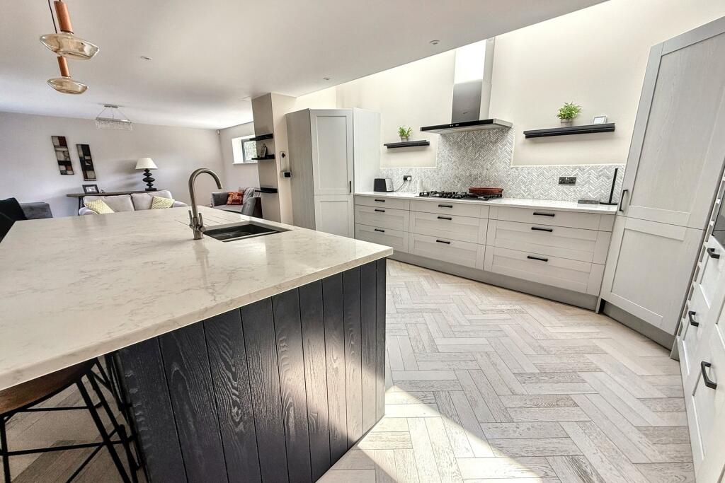 Additional image 12 of Ferndown