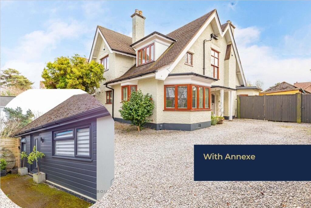 St Albans Ave, Queens Park