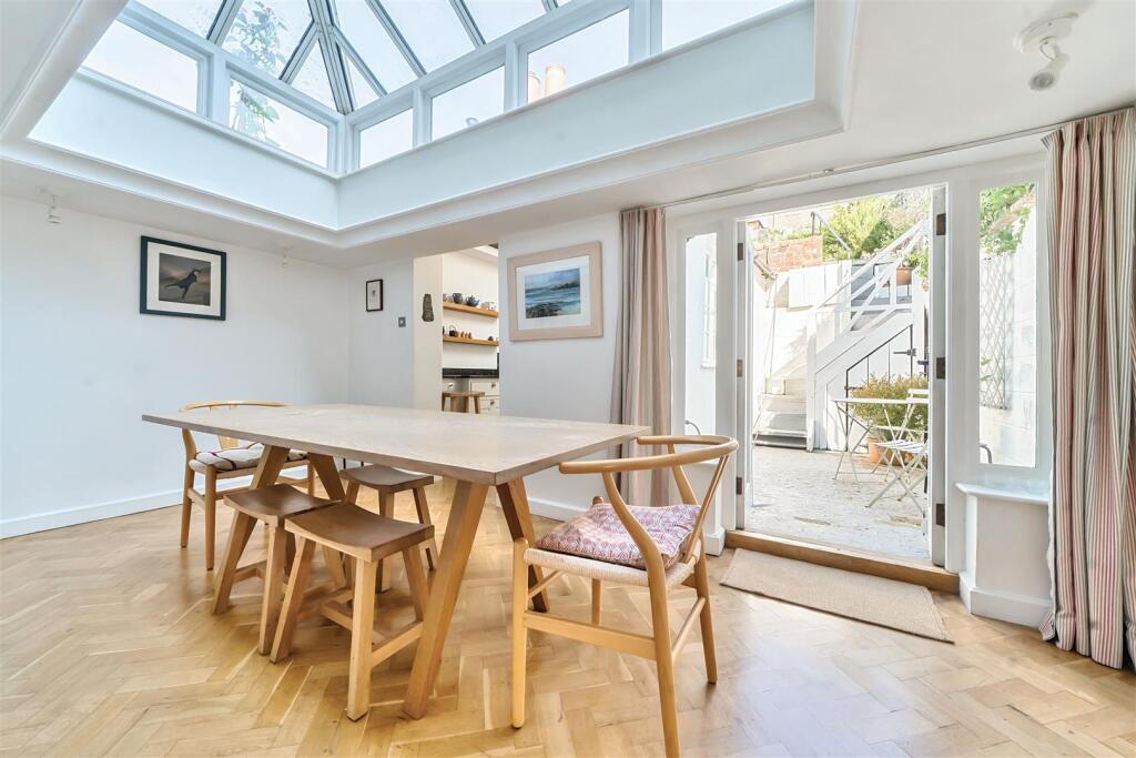 Additional image 6 of Tarrant Street, Arundel