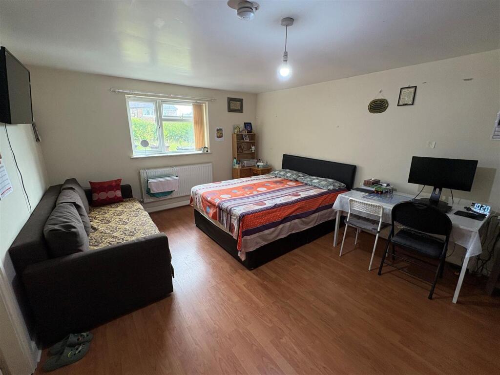 Additional image 17 of Trenholme Avenue, Bradford BD6