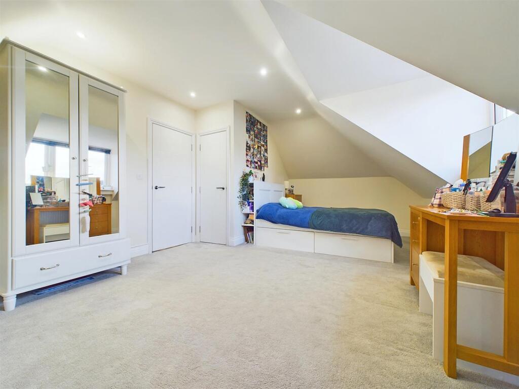 Additional image 24 of Grand Avenue, Bournemouth