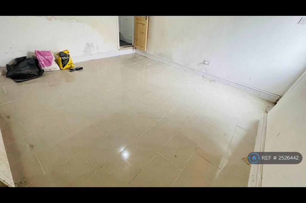 Additional image 5 of Heath Road, Bradford, BD3