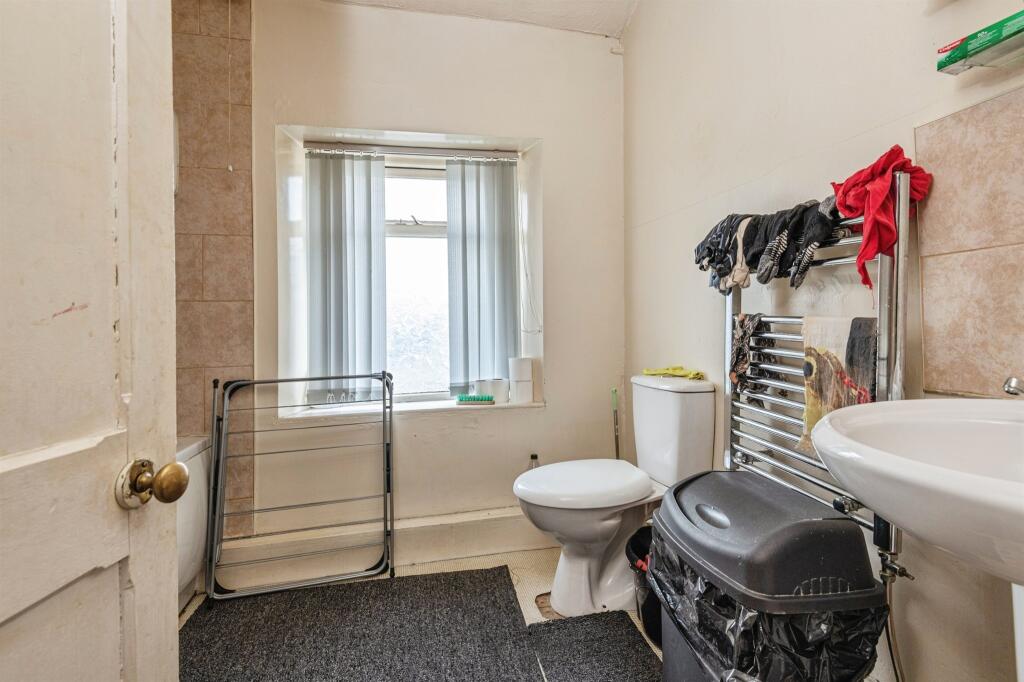 Additional image 11 of Parratt Row, Bradford