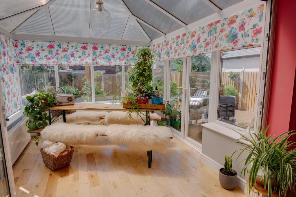 Additional image 6 of Warwick Hall Gardens, Bromsgrove, Worcestershire, B60