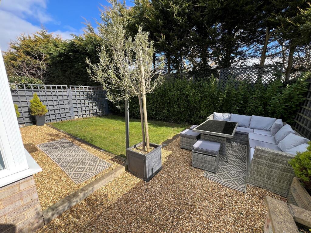 Additional image 10 of White Knights, Barton On Sea, New Milton, Hampshire. BH25 7HA