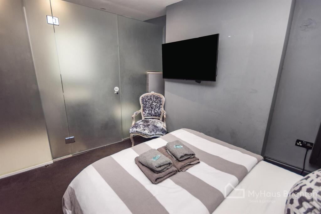 Additional image 17 of Egremont Place, Kemptown, Brighton