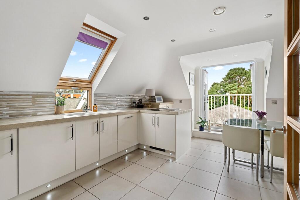Additional image 29 of Manor Close, Ferndown, Dorset, BH22